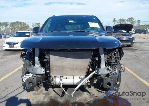 2022 Jeep Grand Wagoneer Series Ii 4X4 z USA, uszkodzony, nr VIN 1C4SJVFJXNS165942